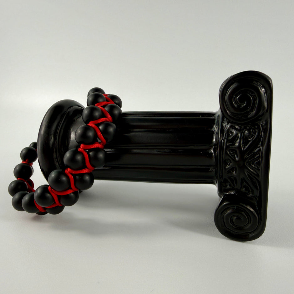 Onyx Armband zweireihig mit rotem Makramee