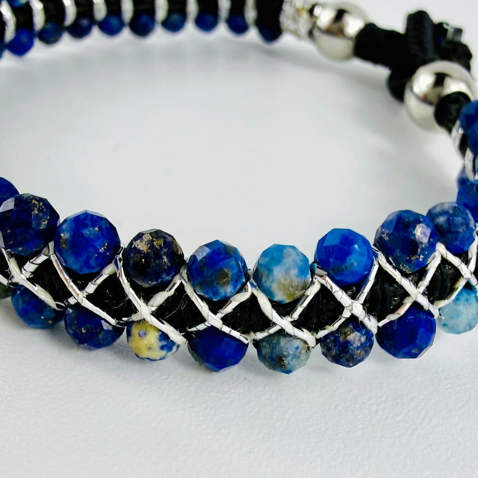 Doppelreihiges geknüpftes mit facettierten Lapislazuli-Edelstein Armband – Produktabbildung 5
