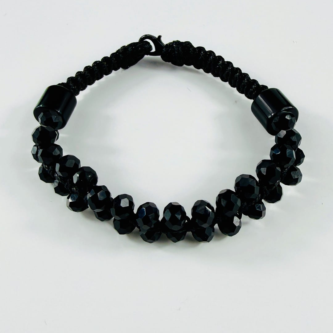 Elegantes zweireihiges Armband aus facettierten Glasperlen und Obsidian Edelstein-Elementen – Bracelets – mit Silber, Onyx (…