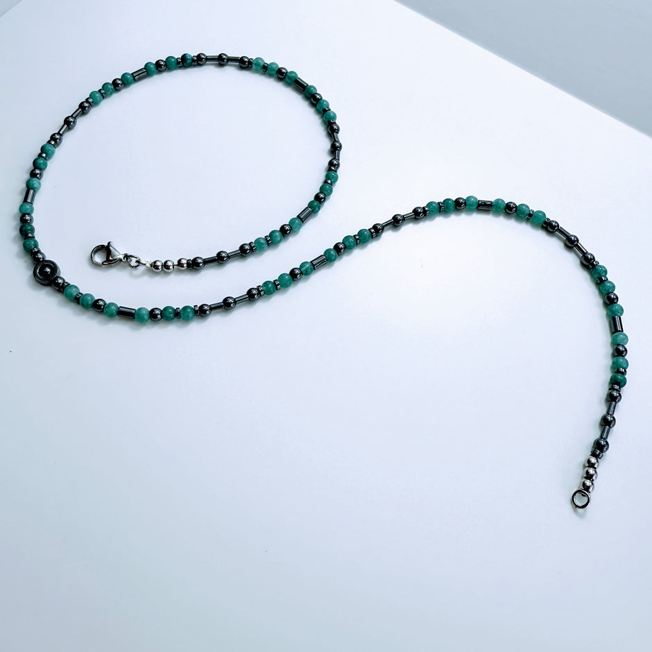 Feine Aquamarin-Halskette mit Edelstahlakzenten – klassisch und modern zugleich.