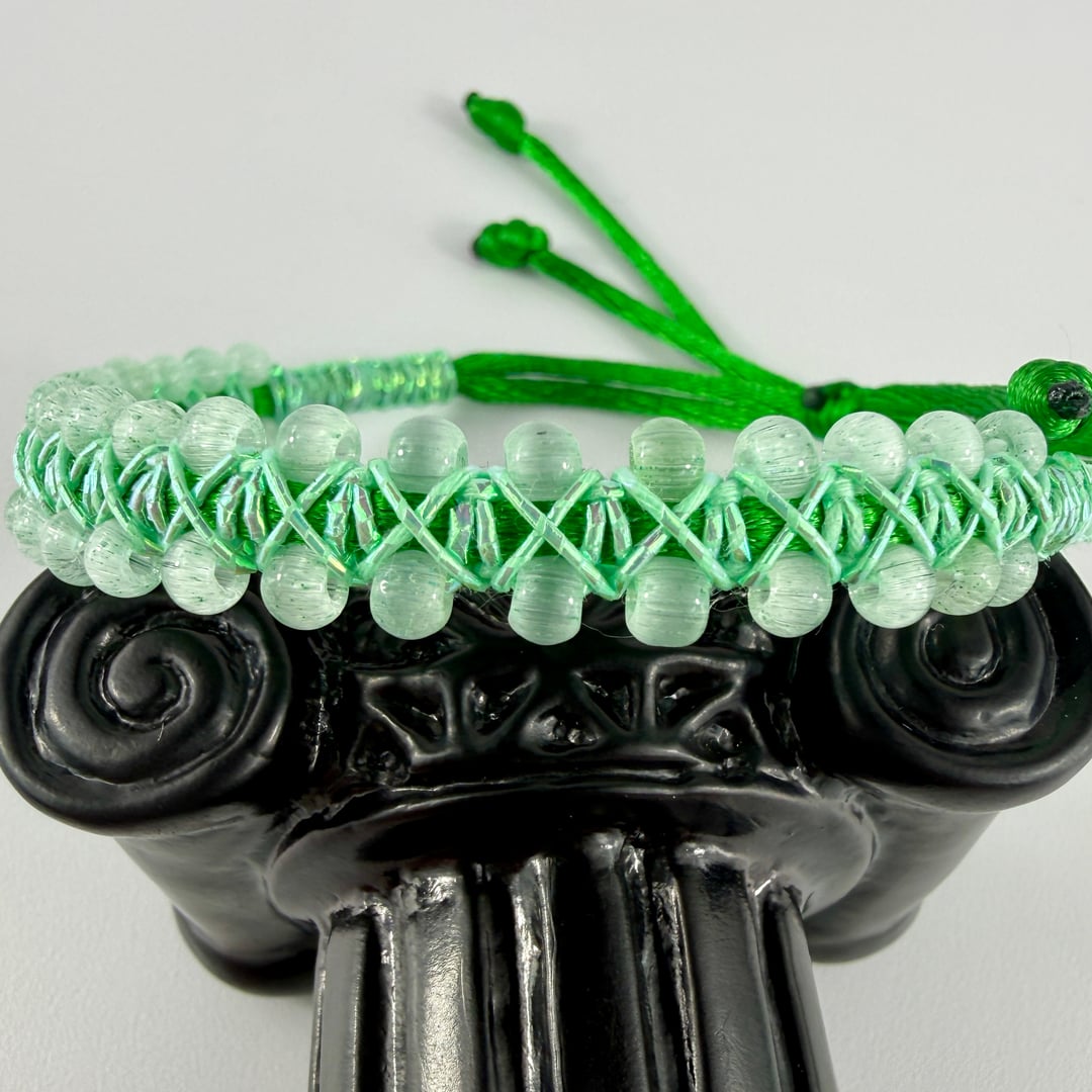 Glänzendes Katzenaugen-Rocailles Armband doppelreihig – Bracelets – mit Silber (Produktansicht)