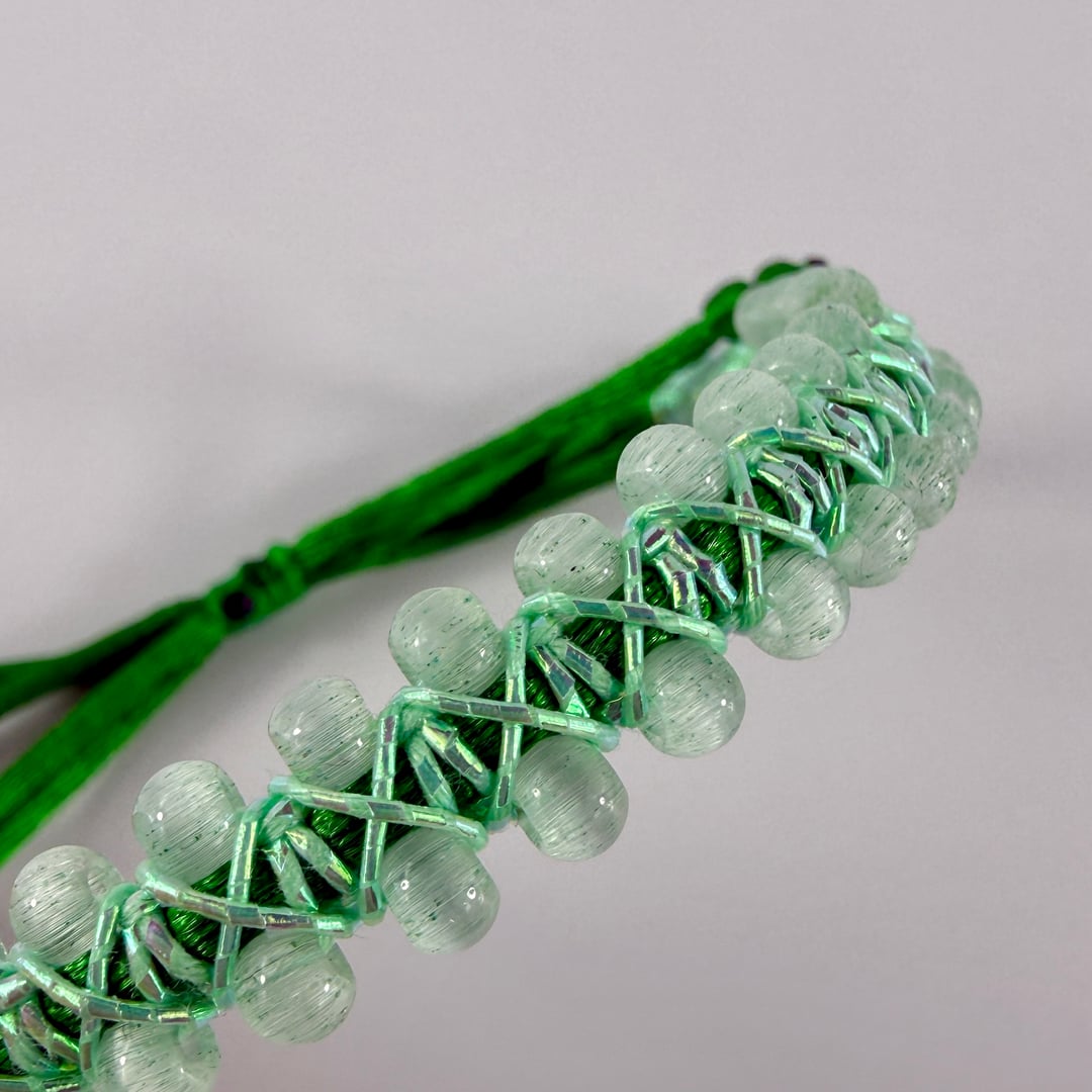 Glänzendes Katzenaugen-Rocailles Armband doppelreihig – Bracelets – mit Silber (Produktansicht)