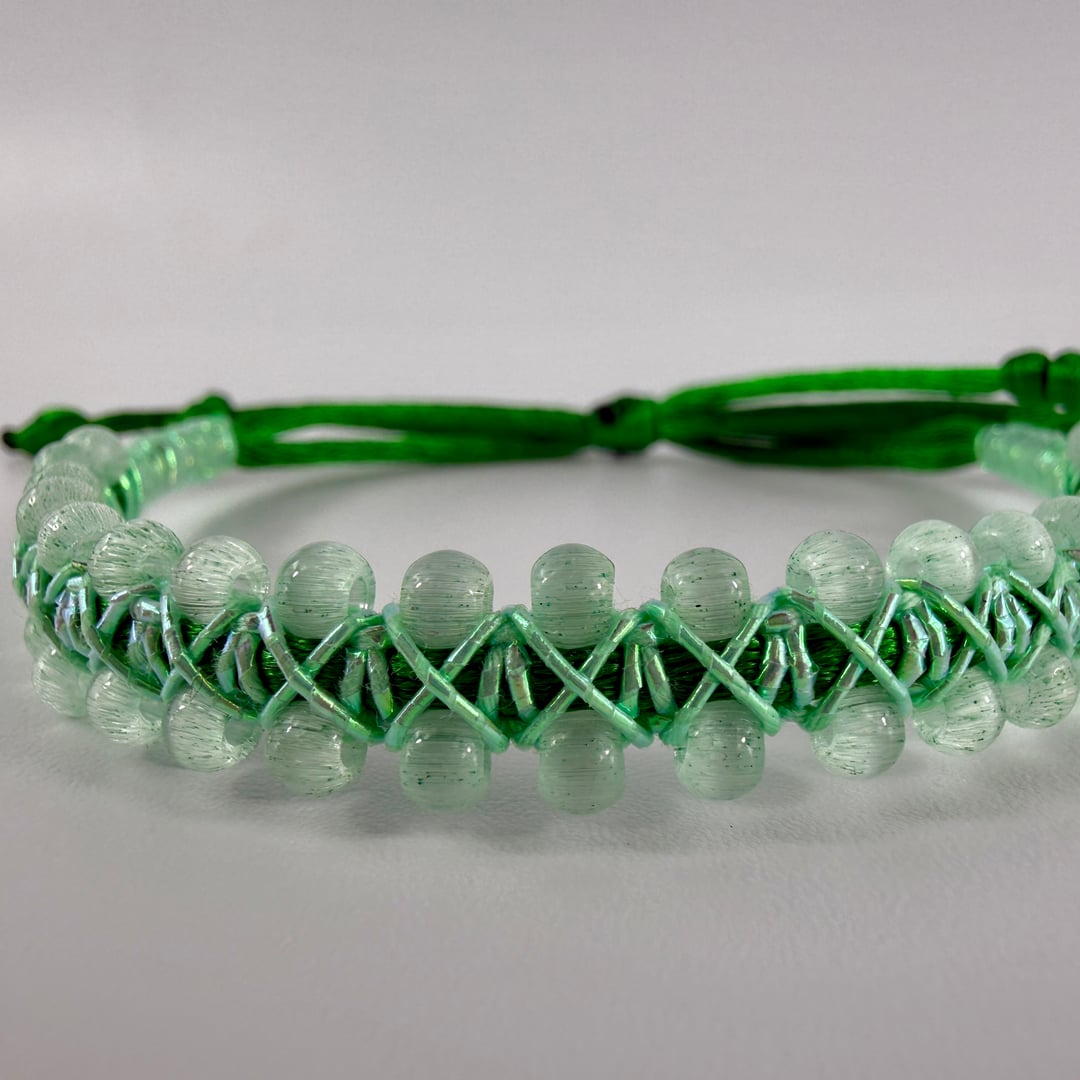 Glänzendes Katzenaugen-Rocailles Armband doppelreihig – Produktabbildung 6