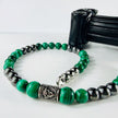 Halskette mit grünen Malachit und schwarzen Hämatit-Perlen und einem Runen-Highlight – Halsketten – mit Onyx, Silber (Produk…