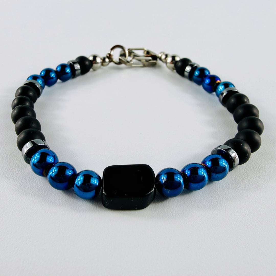 Halskette und Armband Kombination aus glänzend blauen Hämatit und Onyx-Perlen – Halsketten – mit Silber, Onyx (Produktansich…
