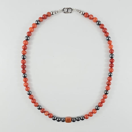 Karneol Halskette mit Hämatit Akzenten – Halsketten – mit Silber (Produktansicht)