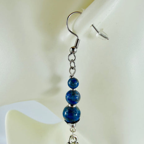 Lapislazuli Ohrhänger mit Feder – Earrings – mit Silber (Produktansicht)