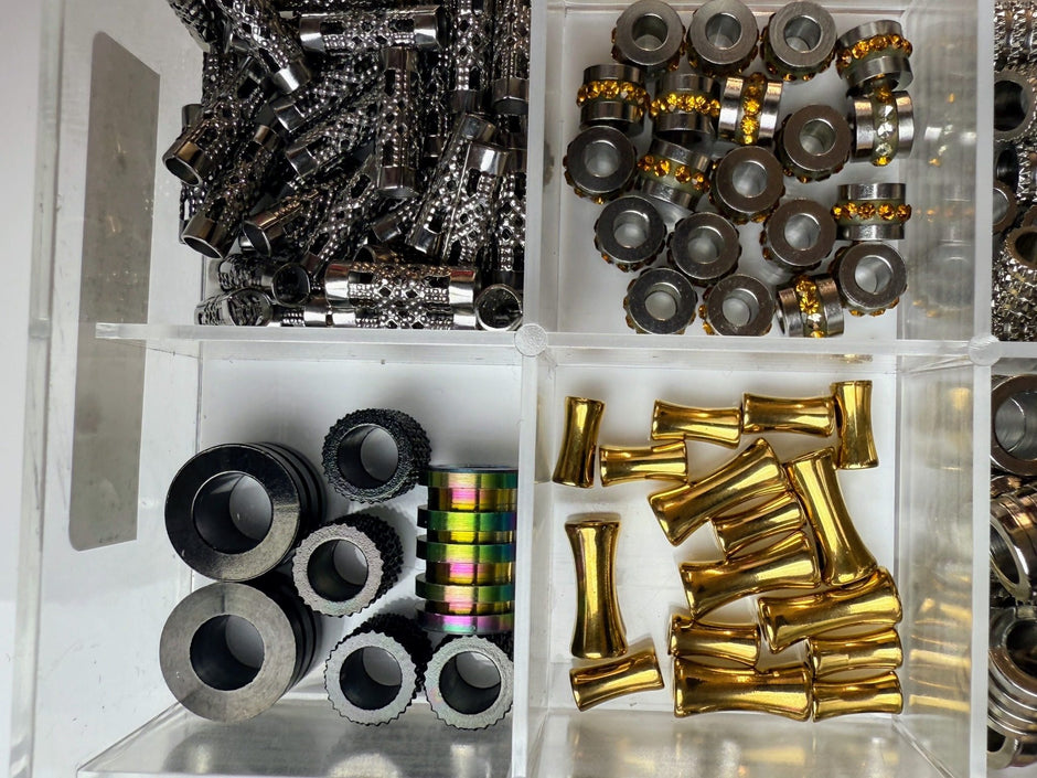 Spacer Metall Zylinder gold: Zylindrisches Zwischenelement aus Metall, edler Goldton für eleganten Schmuck.