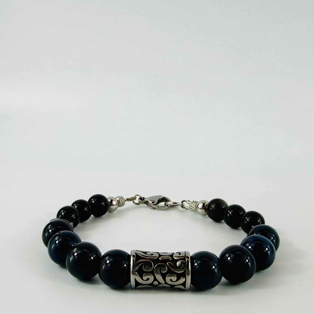 Tiefblaues Turmalin und Obsidian Armband mit stylischen Edelstahlelementen – Bracelets – mit Silber, Onyx (Produktansicht)
