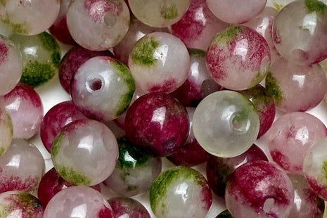 Bunte Turmalin-Perlen in Rosa und Grün, als zugekauftes Edelstein-Material. Können im 'Style it yourself'-Angebot ausgewählt werden.